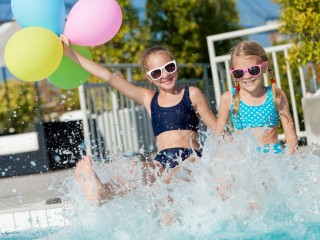 Vivamus magna justo, lacinia eget